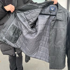 New Dockers vegan leather jacket zippered inner pocket quilted lining motorcycle